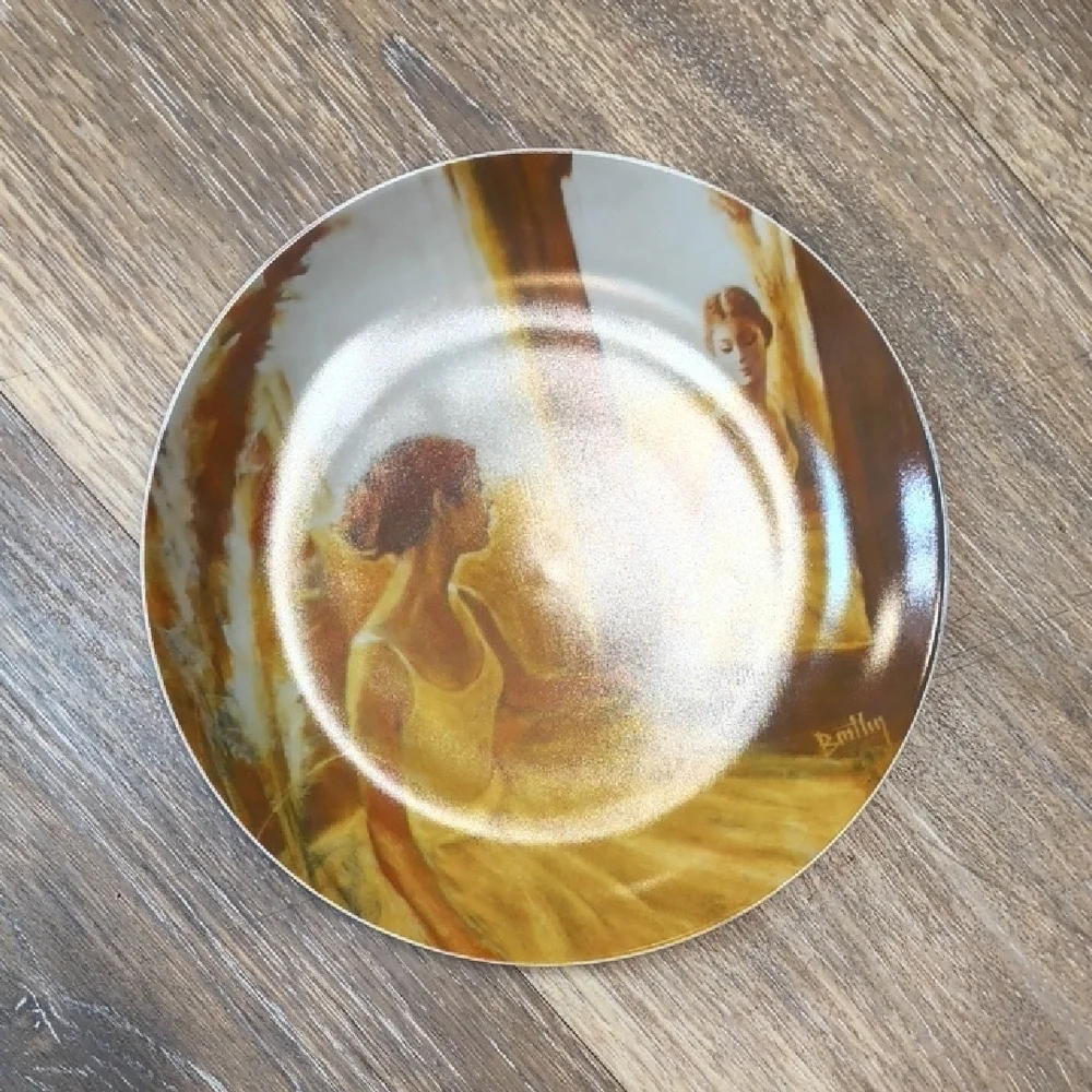 Milly Ballerina Dinner Plate Golden Hues Elegant